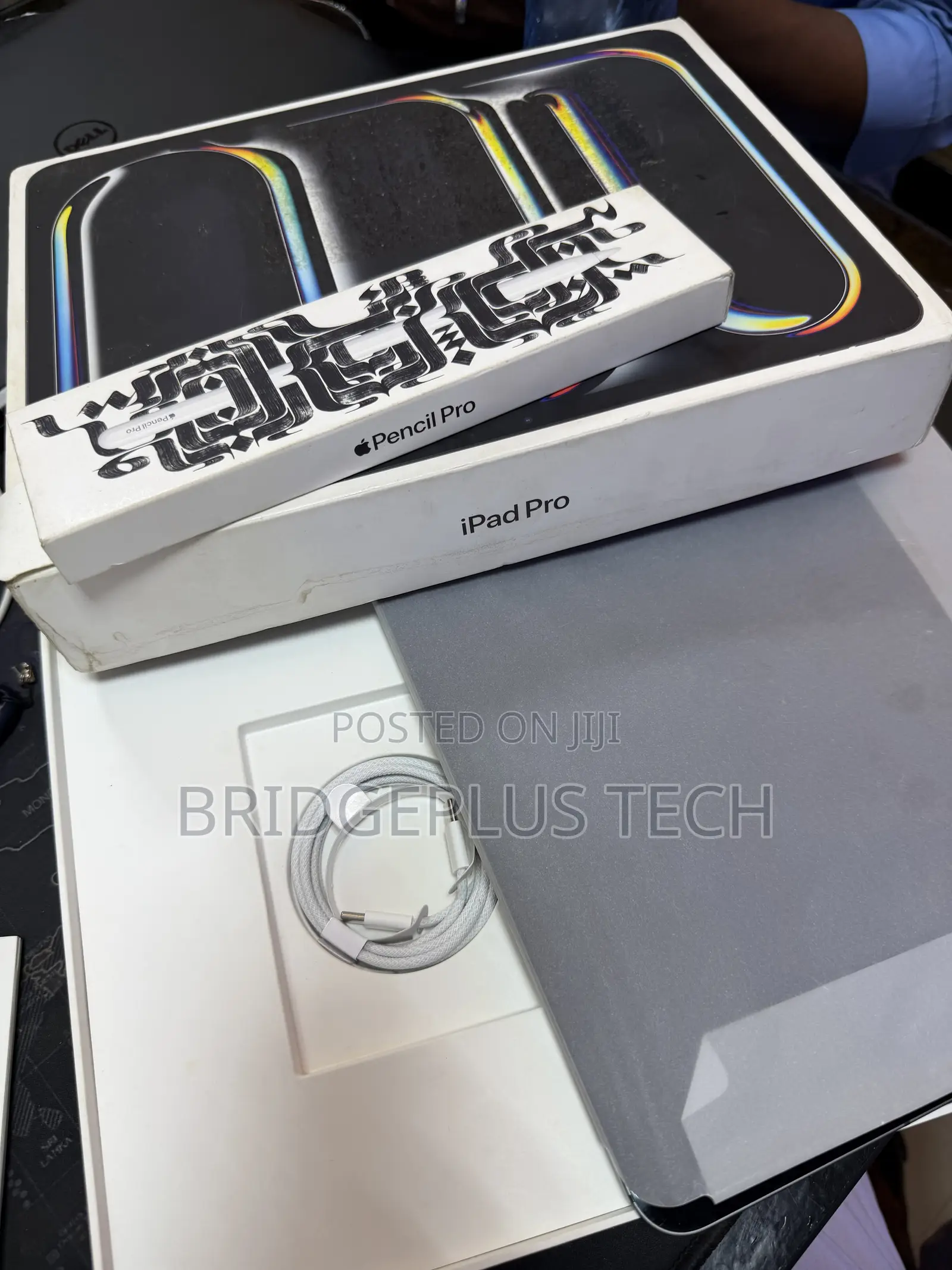 Apple iPad Pro 13 (2024) 256 GB Gray
