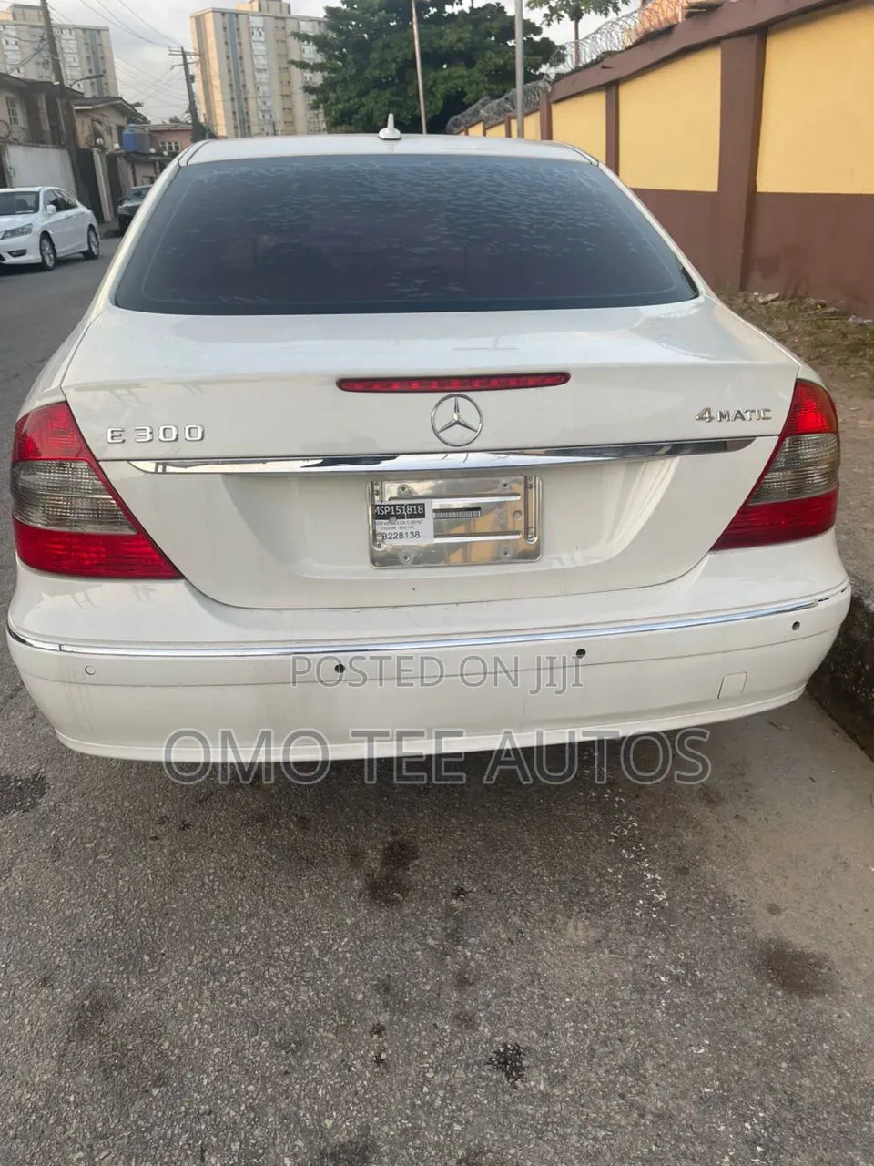 Mercedes-Benz E300 2008 White