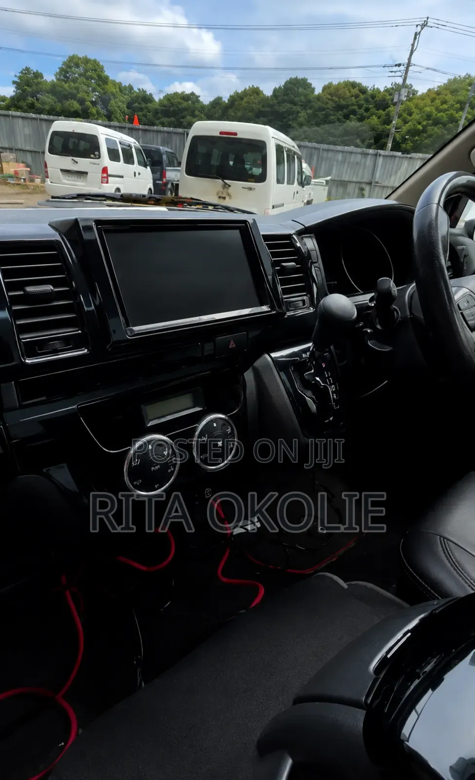 Toyota HiAce 2010 White