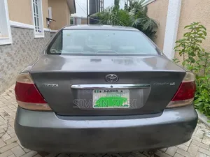Toyota Camry 2006 Gray