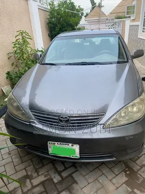 Toyota Camry 2006 Gray
