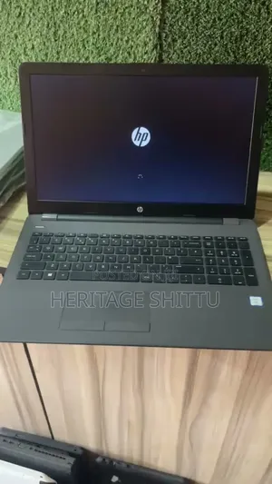 Laptop HP 250 G6 8GB Intel Core i7 SSD 256GB