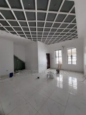 Mini Flat in Ikota for rent