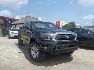Toyota Tacoma Double Cab 4x4 4.0L V6 5-Speed Automatic 2013 Black