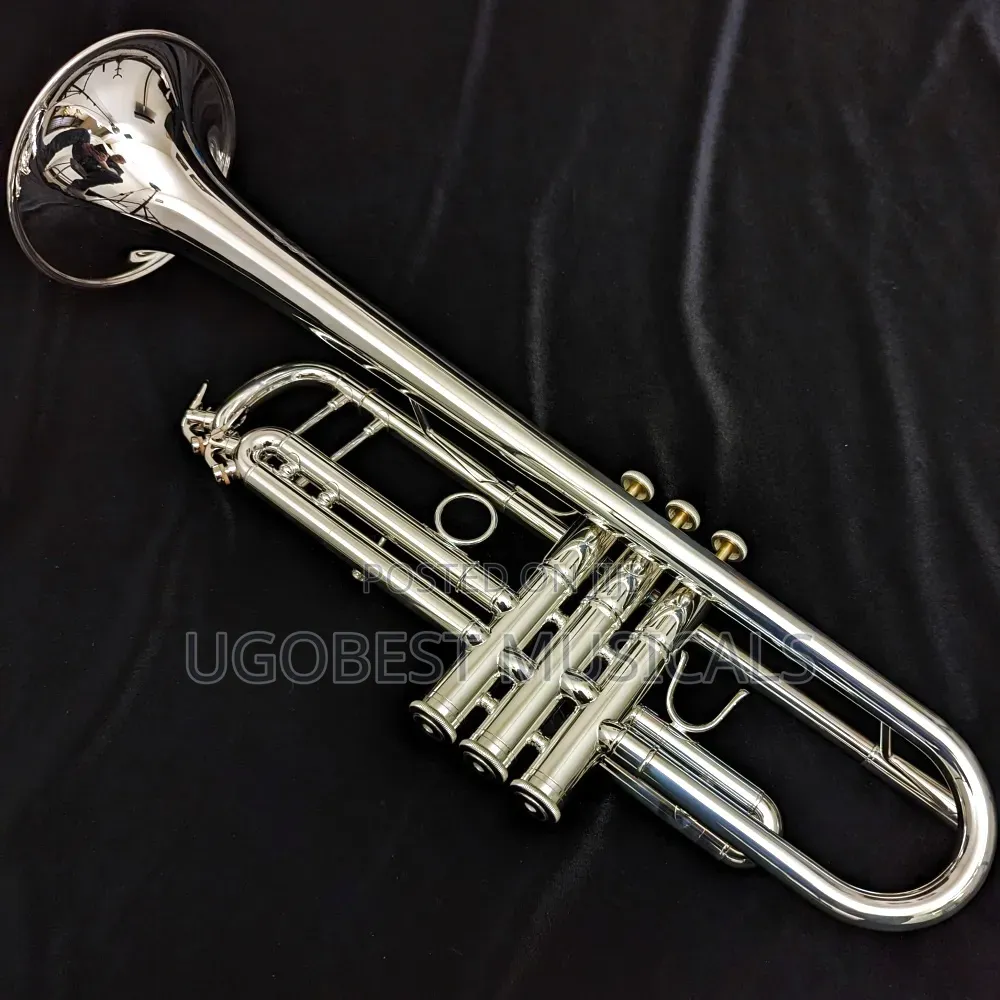 Yamaha Trumpet (Gold Silver Finish)