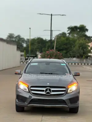 Mercedes-Benz GLA 250 2015 Gray