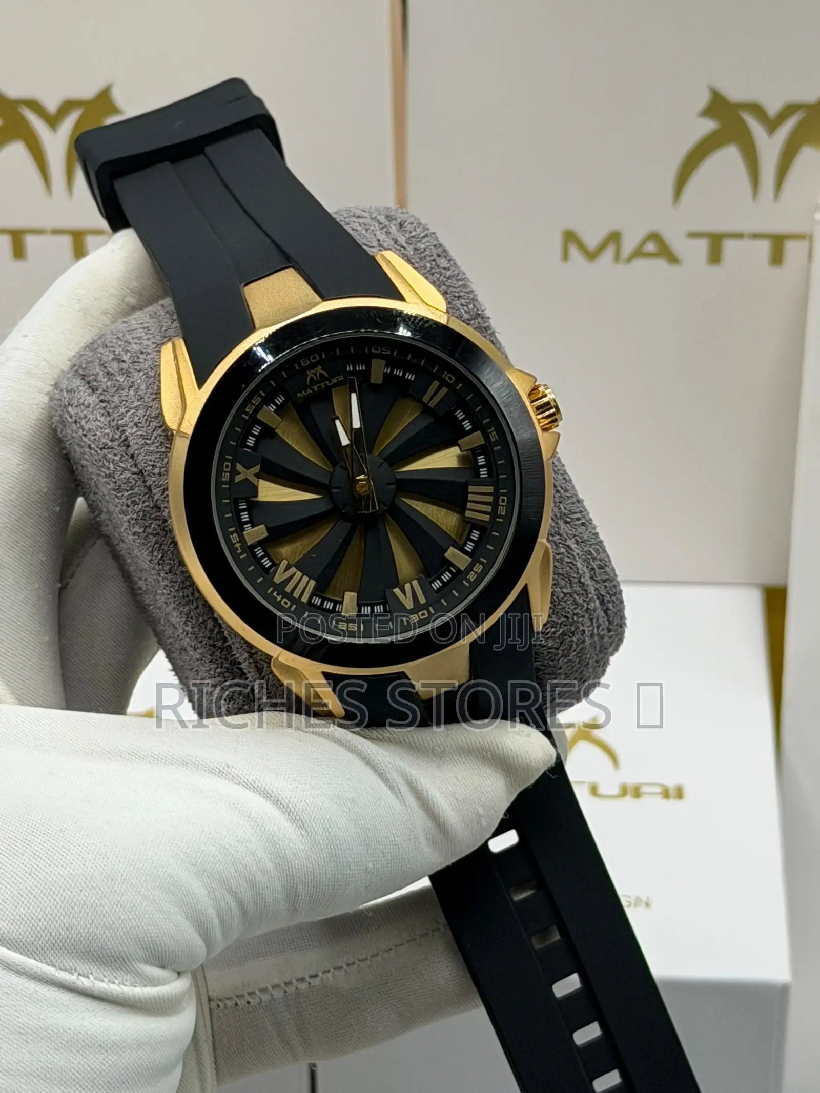 Matturi Rubber Strap Turbine-Style Dial Watch