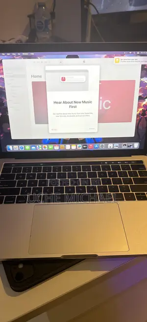 Laptop Apple MacBook Pro 2019 8GB Intel Core i5 SSD 128GB