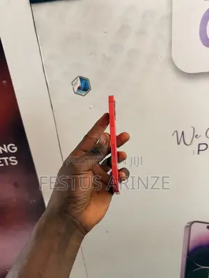 Apple iPhone 12 64 GB Red