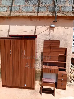 Strong and Quality Wardrobe and Mirror Stand