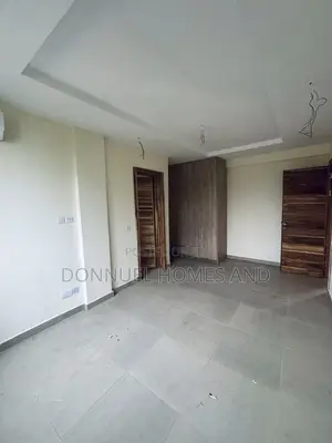 3bdrm Block of Flats in Lekki Phase 1 for rent