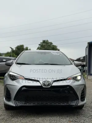Toyota Corolla LE ECO 4dr Sedan (1.8L 4cyl CVT) 2017 Silver
