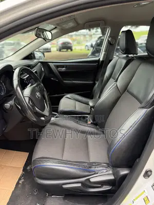 Toyota Corolla LE ECO 4dr Sedan (1.8L 4cyl CVT) 2017 Silver