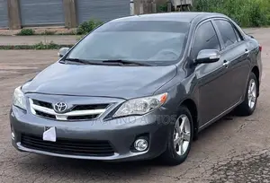 Toyota Corolla 2012 Gray
