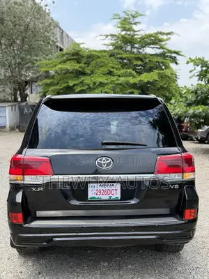 Toyota Land Cruiser 4.5 V8 VXR 2014 Black