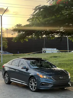 Hyundai Sonata Sport 2.0T Sedan FWD (2.0L 4cyl 6A) 2016 Blue
