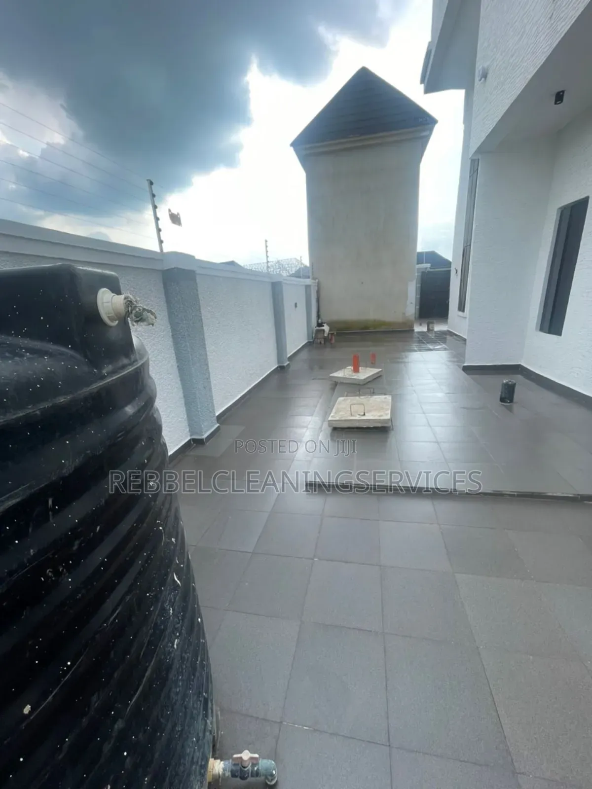 Compound Floor Cleaning