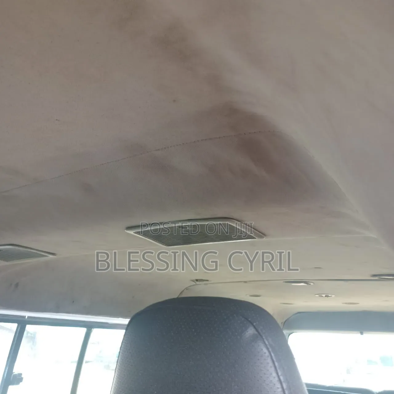 Toyota HiAce 2012 White