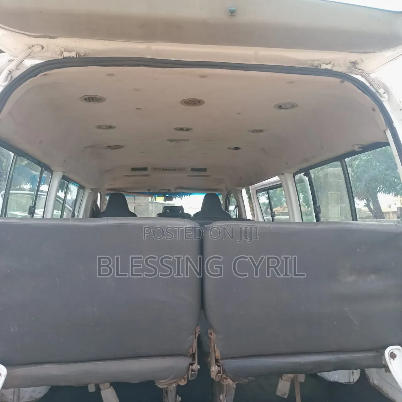 Toyota HiAce 2012 White