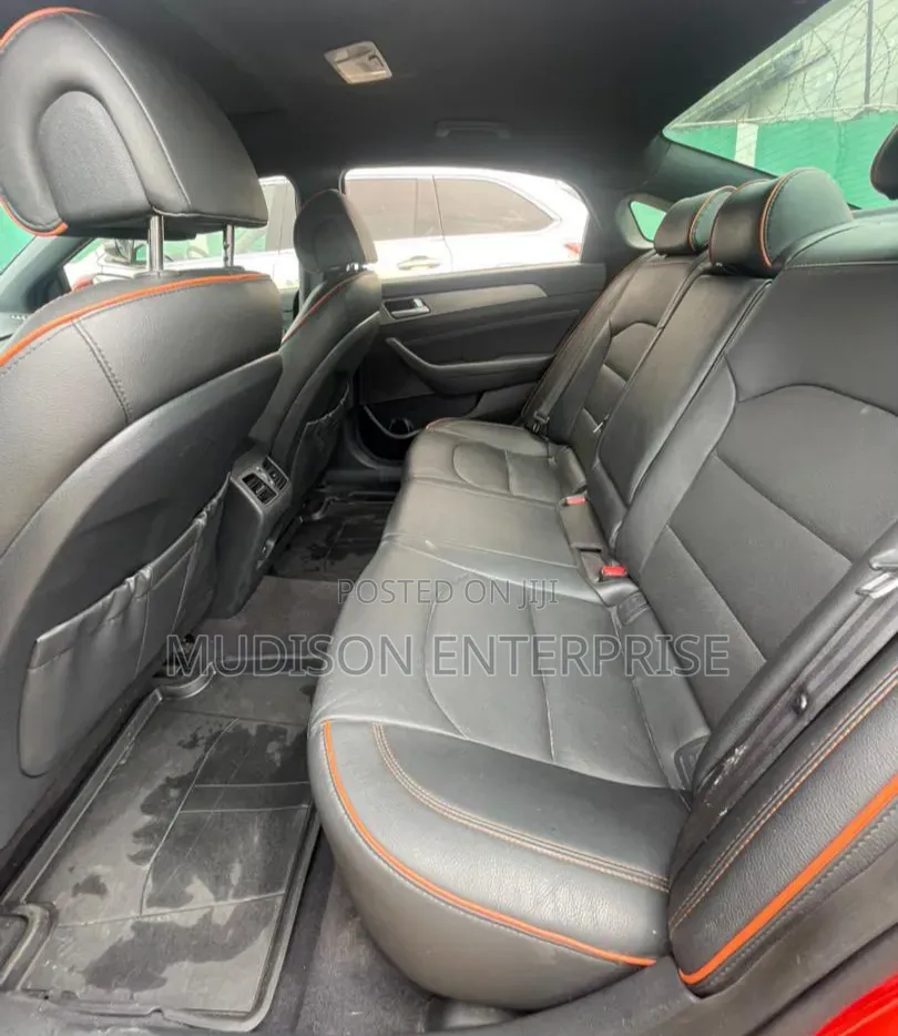 Hyundai Sonata SE 2016 Red