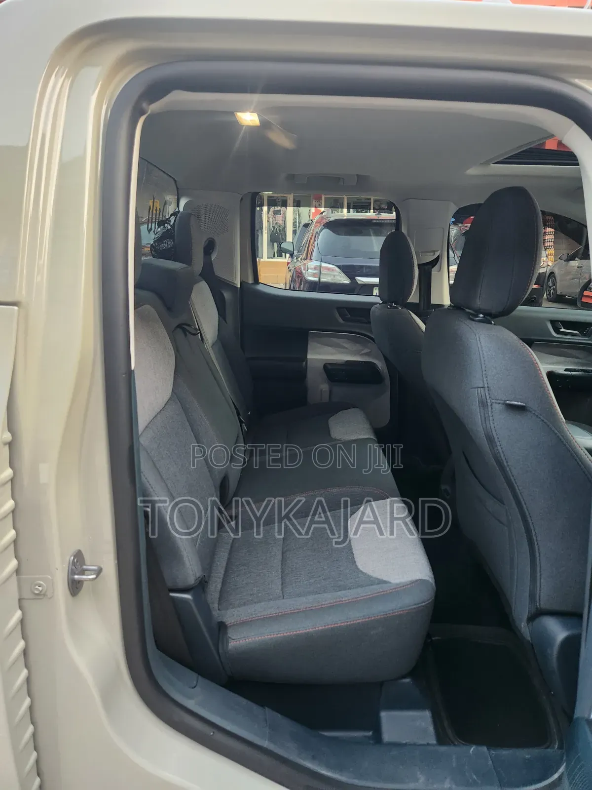Ford Maverick 2024 Beige