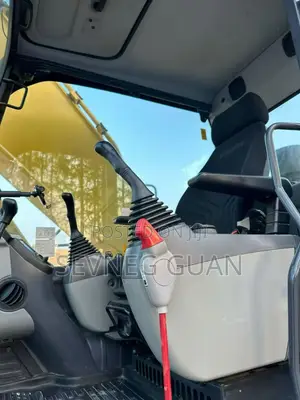 Used Komatsu Pc200 Excavator for Sake-Good Condition,Low Working