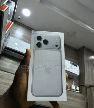 New Apple iPhone 17 Pro Max 256 GB Silver