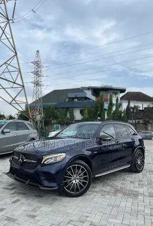Mercedes-Benz GLC-Class 2019 Blue