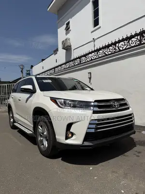 Toyota Highlander Limited V6 4x2 (3.5L 6cyl 6A) 2016 White