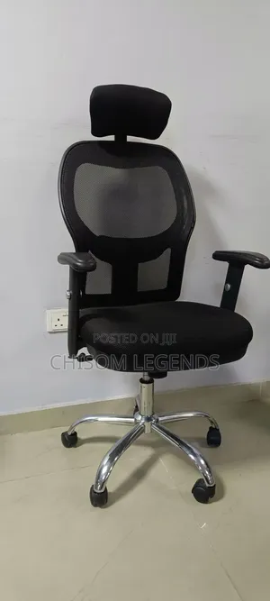 Nifty Swivel Mesh Chair