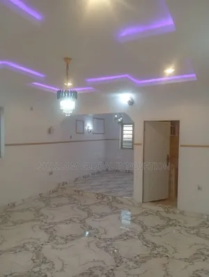 2bdrm Block of Flats in Banana Estate, Akobo for rent
