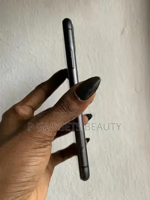 Apple iPhone 11 64 GB