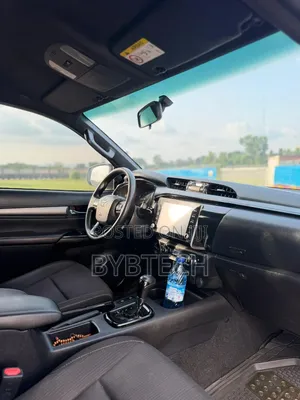 Toyota Hilux 2022 Black