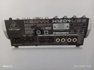 Benringer Xenyx Mixer X1204usb