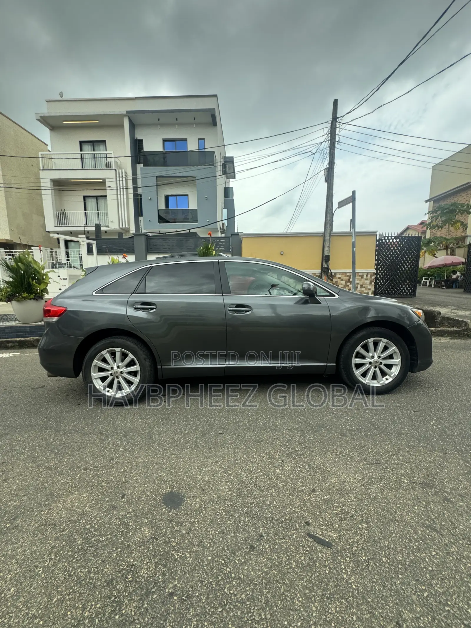 Toyota Venza LE 2010 Gray
