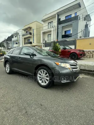 Toyota Venza LE 2010 Gray