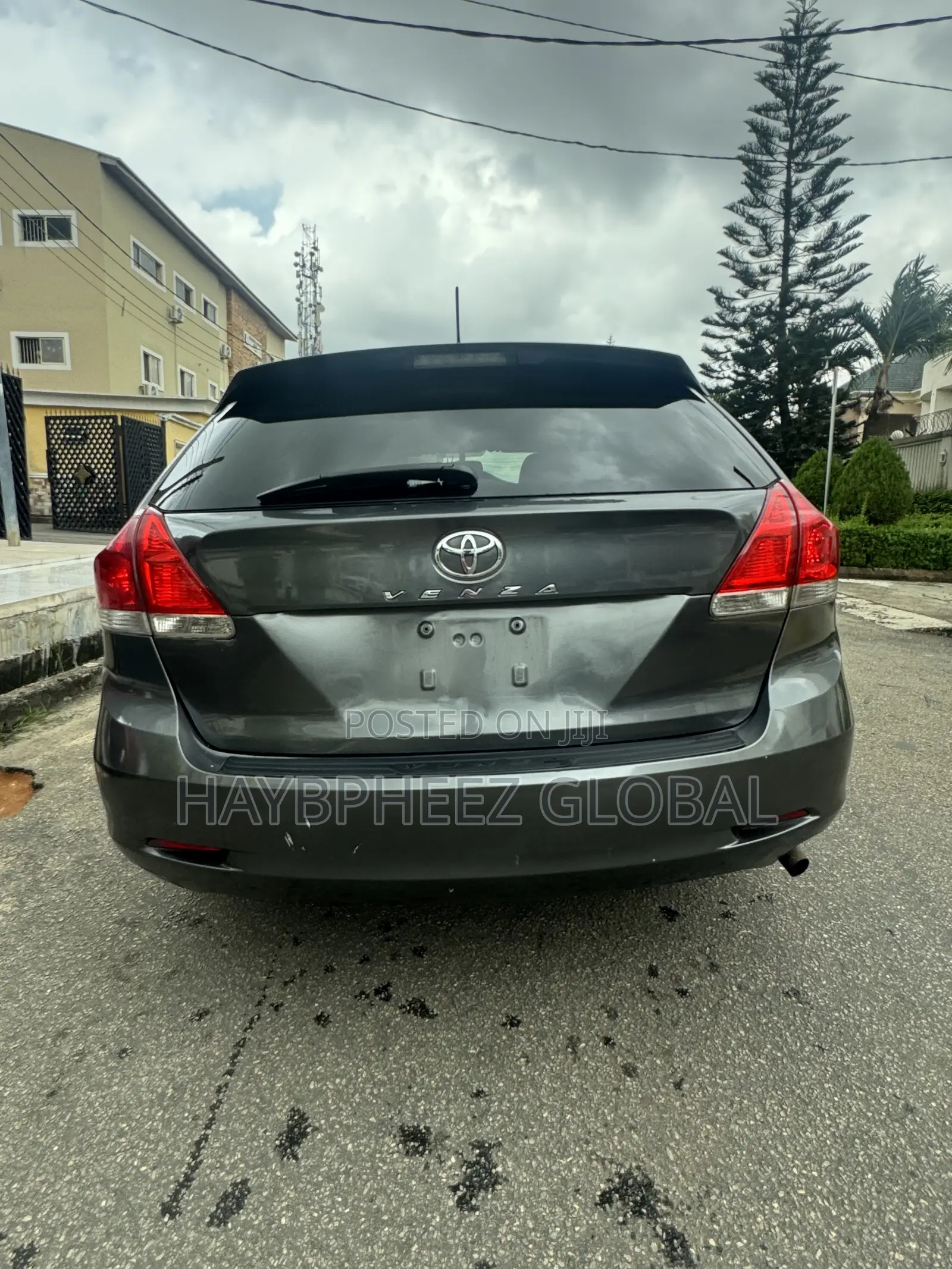 Toyota Venza LE 2010 Gray