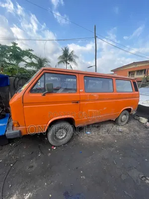 Volkswagen Transporter 2003 Orange