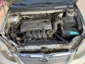 Toyota Corolla 2004 Silver