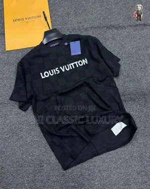 Top Quality Luxury Men's Round Neck Louis Vuitton Well Banded Package