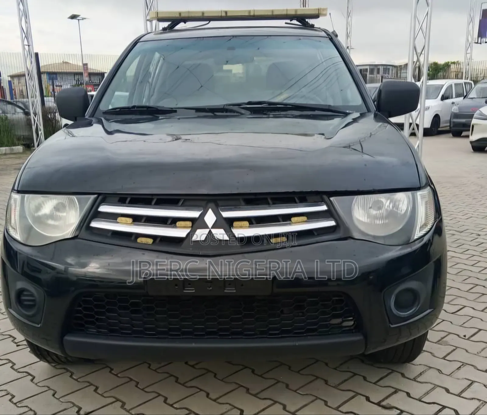 Mitsubishi L200 2014 Black