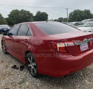 Toyota Camry XLE V6 4dr Sedan (3.5L 6cyl 6A) 2012 Red