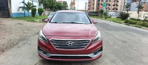 Hyundai Sonata Sport 2.0T Sedan FWD (2.0L 4cyl 6A) 2016 Red