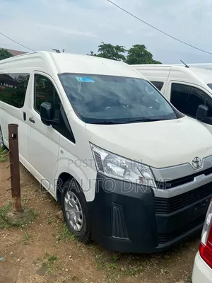 Toyota HiAce 2021 White