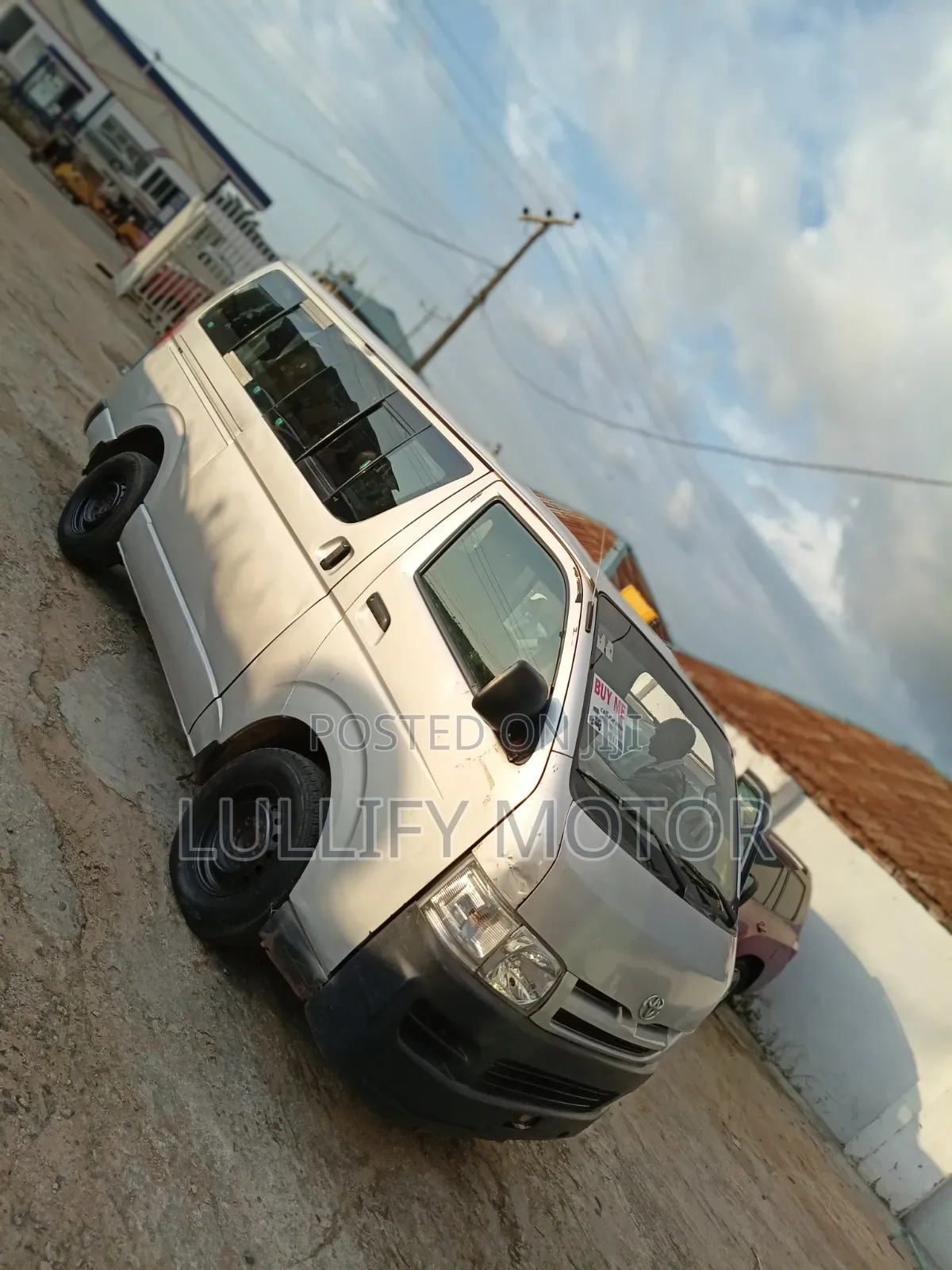 Toyota HiAce 2009 Grey
