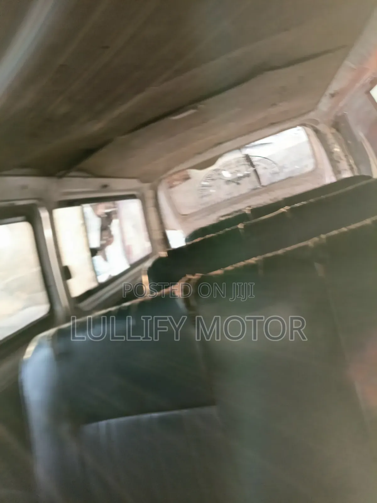 Toyota HiAce 2009 Grey