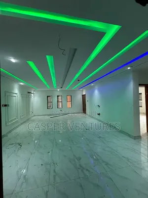 3bdrm Block of Flats in Admiralty, Lekki Phase 1 for sale