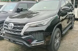 New Toyota Fortuner 2.7 AWD 2024 Black