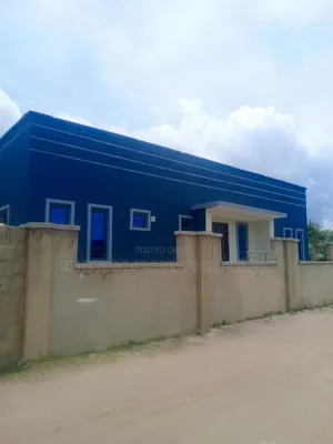 4bdrm Bungalow in Yabatech Estate, Lekki for sale