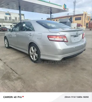 Toyota Camry 2011 Silver
